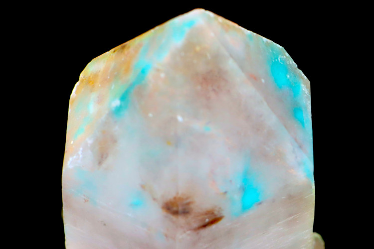 quartz ajoite