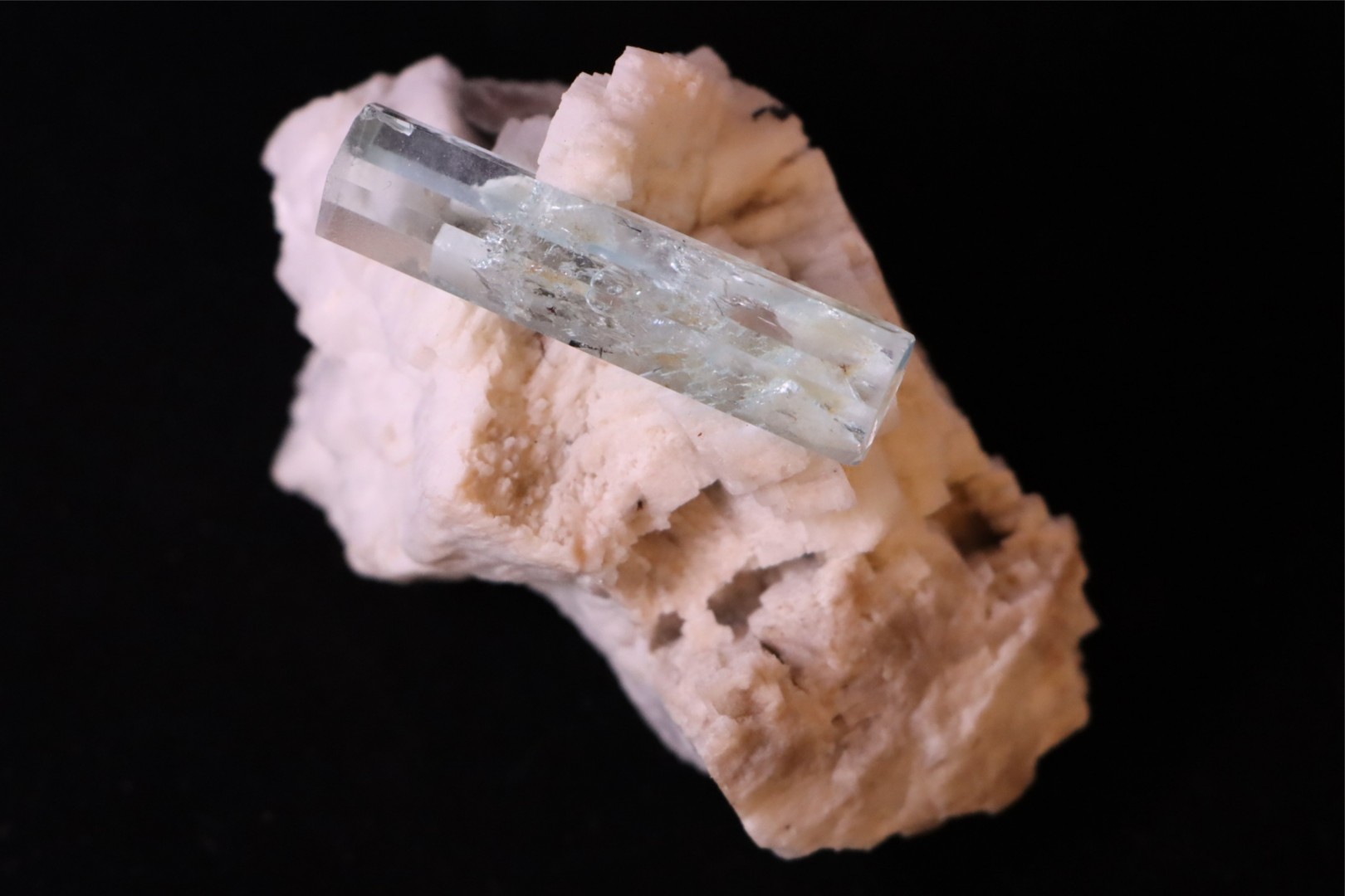 Aquamarine on matrix double ended - Gilgit, Pakistan
