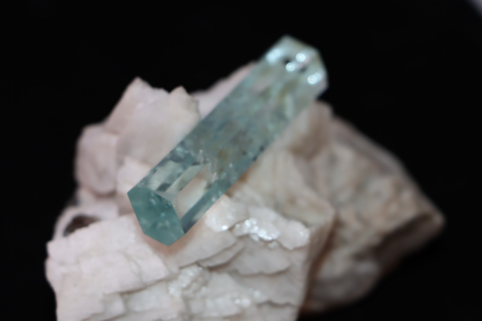 Aquamarine on matrix double ended - Gilgit, Pakistan
