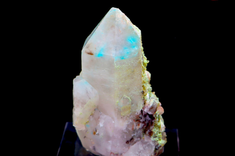 quartz ajoite