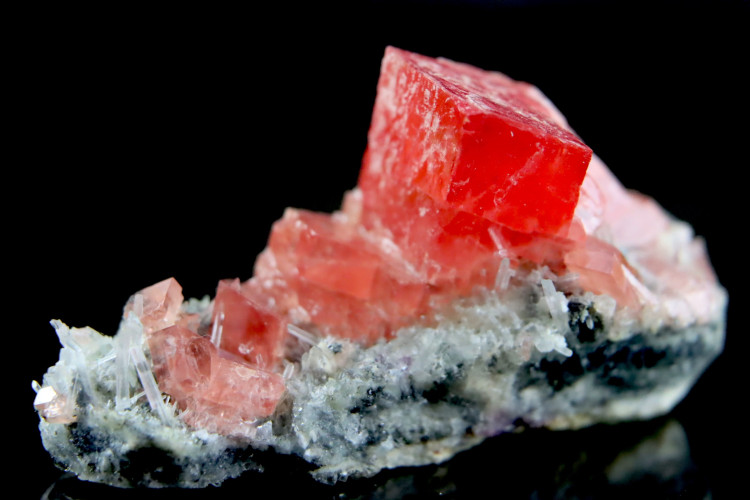Rhodochrosite and quartz - Sweet Home, Colorado, USA
