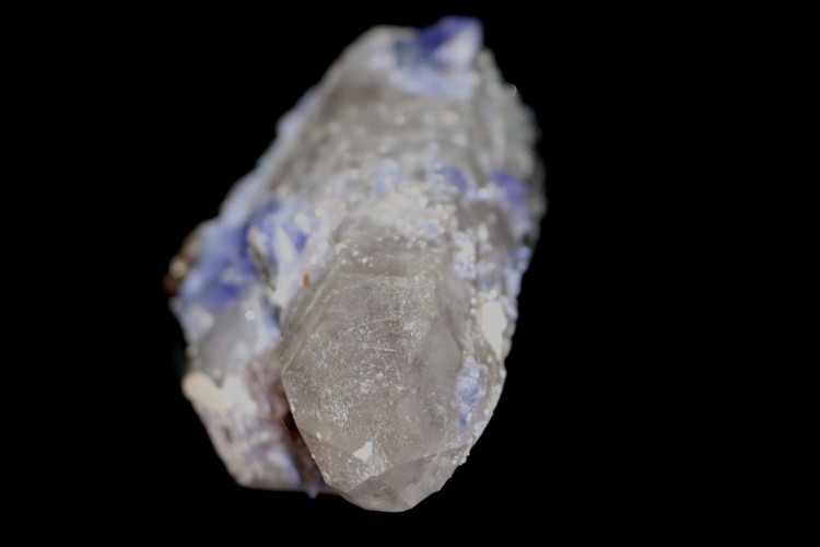 Rare association of tanzanite and quartz - Coliondo, Tanzania